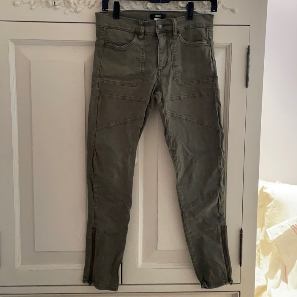 BDG Skinny Camouflage Green Pants
